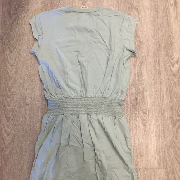 Vintage Diesel, Moss Green Embroidered Extra Long T Shirt Vintage 2000s - Picture 3 of 4